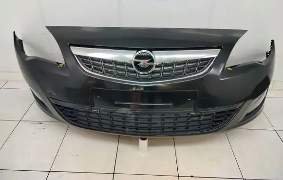 Opel Astra J Front bumper 