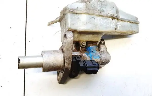 Volkswagen PASSAT B6 Master brake cylinder 03350886941 3c2611301