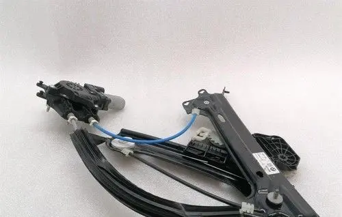 BMW 1 F40 Rear door manual window regulator 7932190