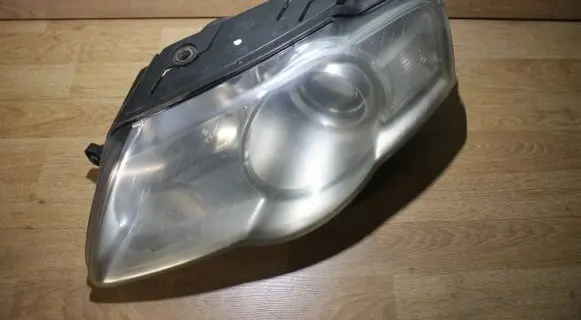Volkswagen PASSAT B6 Headlight/headlamp 3C0941005
