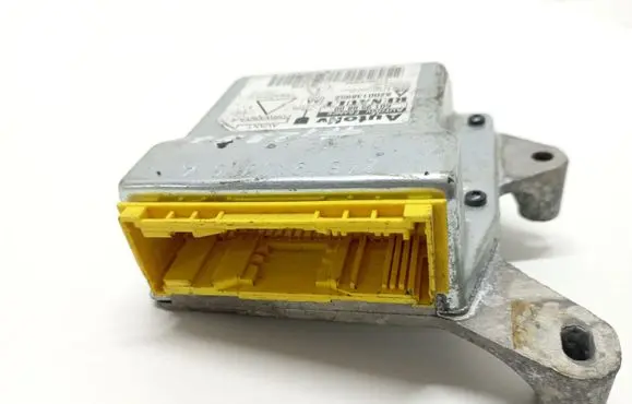 Renault Laguna II Airbag control unit/module 601958800 8200138952