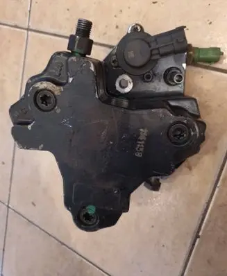 Volvo XC90 Fuel injection high pressure pump 00892177 1161158 7531142056