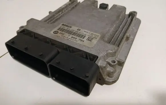 Mini One - Cooper R57 Engine control unit/module 7809794
