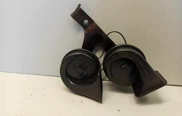 Peugeot 5008 Horn signal 96574768880
