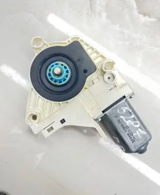 Seat Alhambra (Mk2) Front door window regulator motor 8K0959801 1101919810 942887100