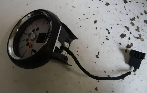 Mini Cooper Countryman R60 Speedometer (instrument cluster) 9243878