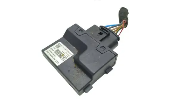 Audi A4 S4 B9 Fuel injection pump control unit/module 8W0906093D