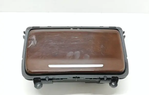 Cup holder front