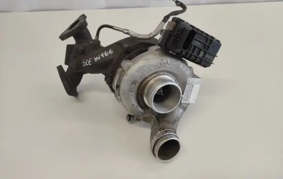 Mercedes-Benz GLE AMG (W166 - C292) Turbo A6420902486 8268303 SKQ07015R