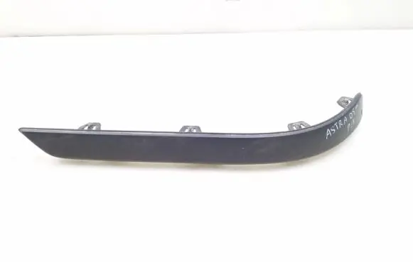 Opel Astra H Front bumper lip 13138160