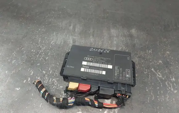 Audi A4 S4 B6 8E 8H Comfort/convenience module 8E0959433AD