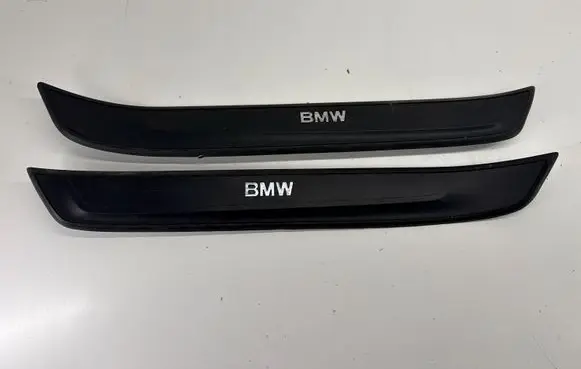 BMW X1 E84 Front sill trim cover 7318567 7318566