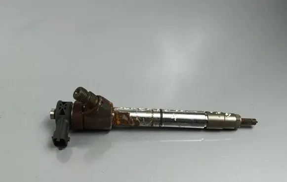 KIA Sorento Fuel injector 0445110584