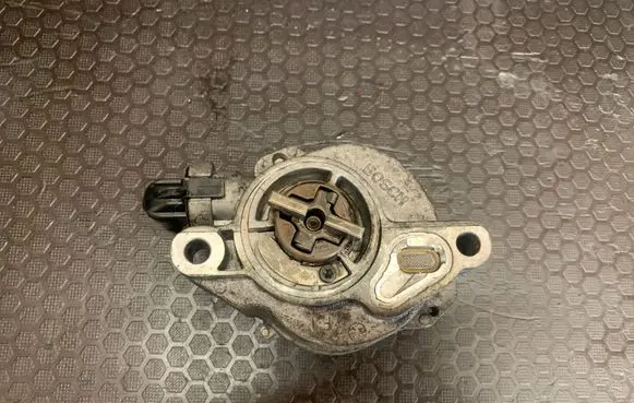 Volvo S40 Vacuum pump D1562C1 2211P