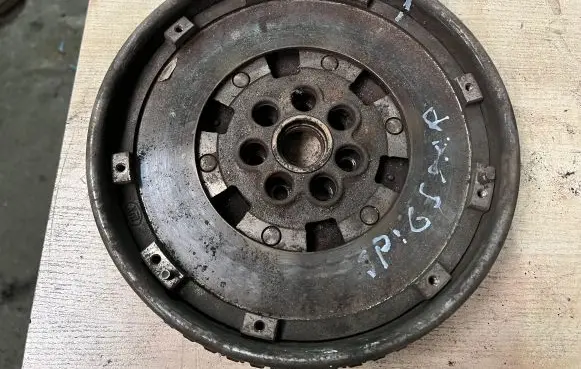 Mitsubishi Space Star Dual mass flywheel 