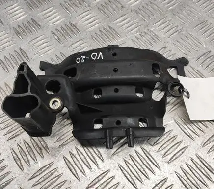 Volkswagen Golf V Other engine bay part 06D103623A