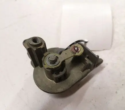 Citroen C5 Front door lock (next to the handle)