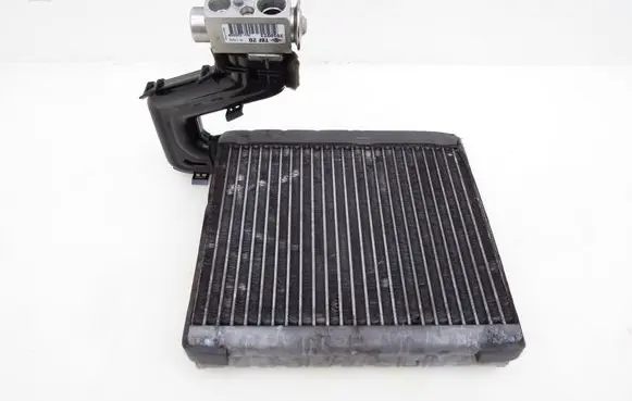Volvo XC60 Air conditioning (A/C) radiator (interior) L5174004 7010973