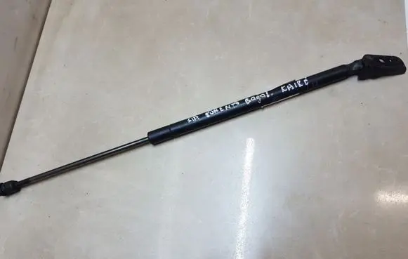 KIA Sorento Tailgate/trunk strut/damper