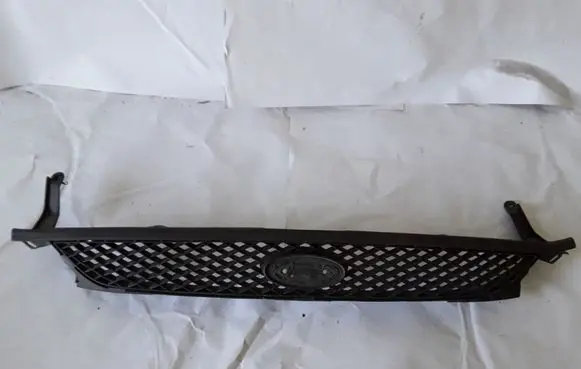 Ford S-MAX Front bumper upper radiator grill 6M21R8200AG