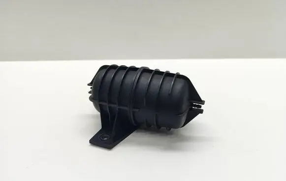 BMW 5 E60 E61 Vacuum air tank 11652247620