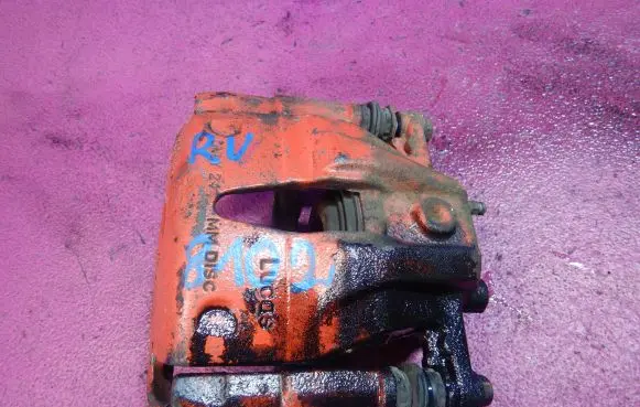 Opel Tigra B Front brake caliper