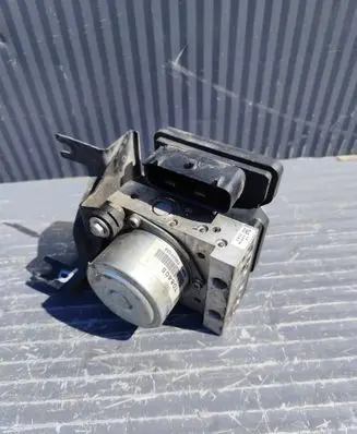 Nissan Juke I F15 ABS Pump 47660BX80E 3909K282