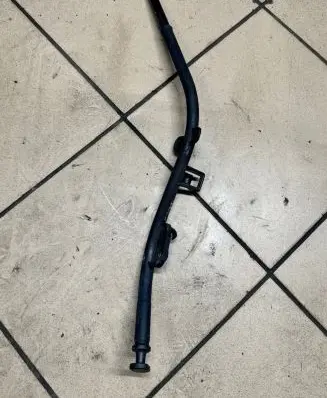 BMW 5 E60 E61 Oil level dip stick 779799805 8664644
