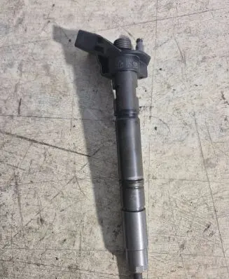 Audi A5 Sportback 8TA Fuel injector 059130277ED 17021603522 04451170673542