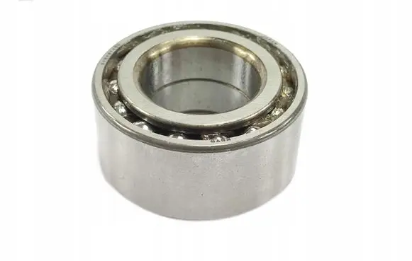 Mitsubishi Lancer VIII Front wheel hub MR449797