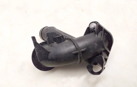 Mercedes-Benz CLA C118 X118 Air intake hose/pipe A2820905500