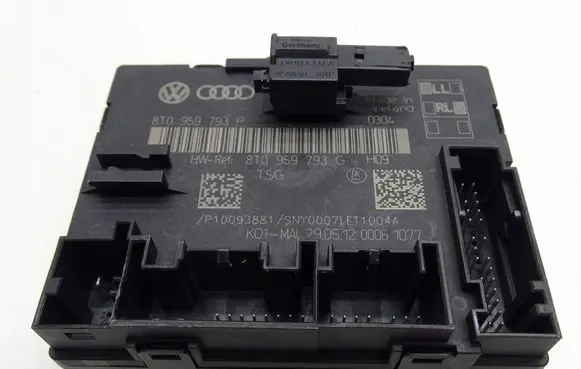Audi A5 Sportback 8TA Door control unit/module 8T0959793P