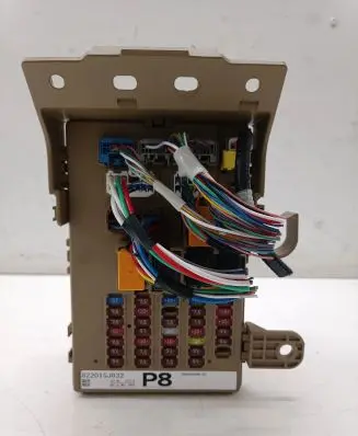 Subaru Forester SK Fuse module 82201SJ832