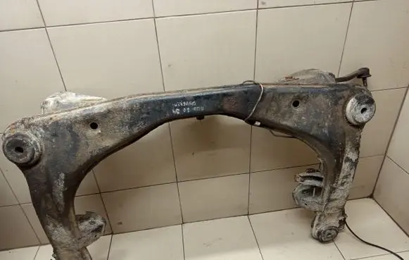 Audi 80 90 S2 B4 Rear subframe 