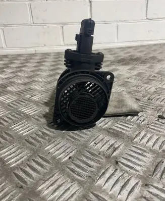 Volkswagen Golf V Mass air flow meter 0281002531