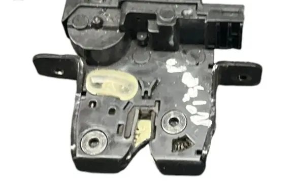 Nissan Qashqai Tailgate/trunk/boot lock/catch/latch 90502EY10A