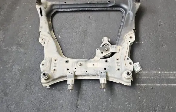 Nissan Juke I F15 Front axle beam IMPRK1573475