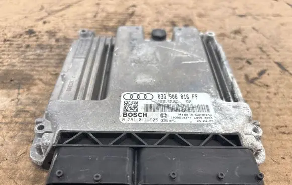 Volkswagen PASSAT B6 Engine control unit/module 03G906016FF 1039S10377 0281011905