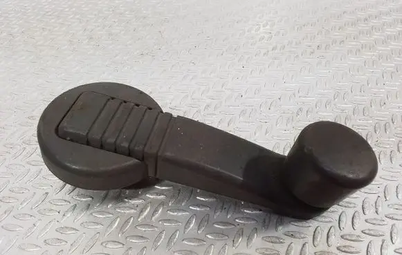 Renault Trafic I Front door window winding handle 