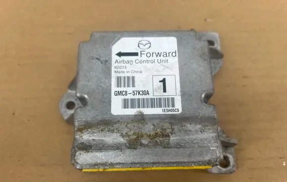 Mazda 6 Airbag control unit/module GMC857K30A K0273 1E3H05C9