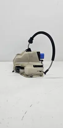 Volkswagen Phaeton Front door lock 25101D6