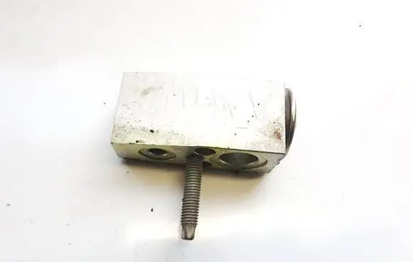 Ford C-MAX II Air conditioning (A/C) expansion valve BV6N19849AB