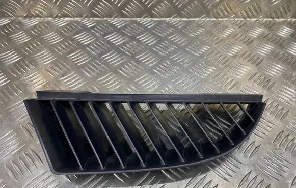 Mitsubishi Colt CZ3 Front bumper upper radiator grill MN127773
