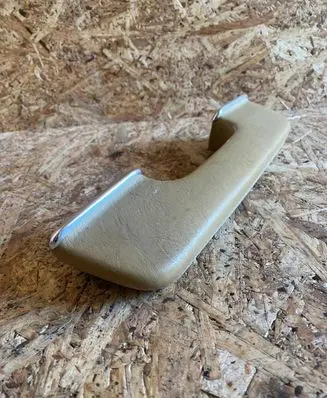 Mercedes-Benz W123 Rear door handle trim 