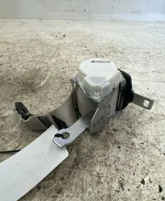 BMW 6 F06 Gran coupe Rear seatbelt 34133149