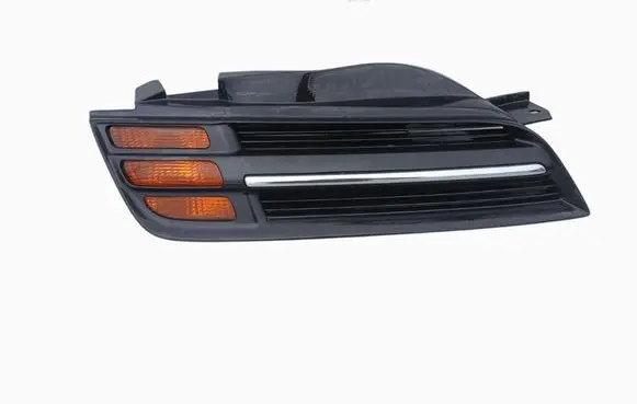 Nissan Micra Front bumper upper radiator grill 62320AX600