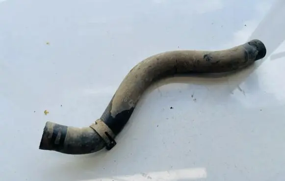 Volkswagen Golf IV Engine coolant pipe/hose