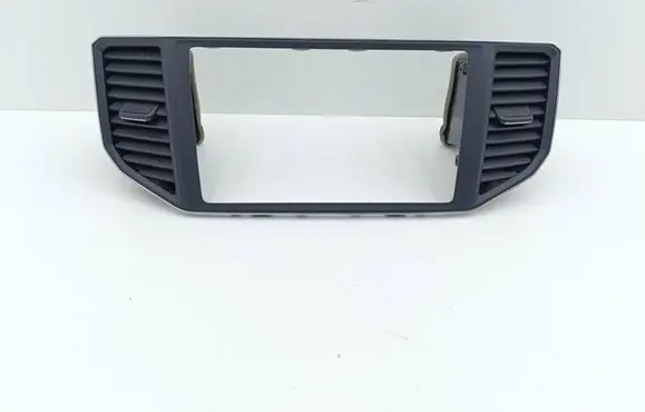 Volkswagen Atlas Dash center air vent grill