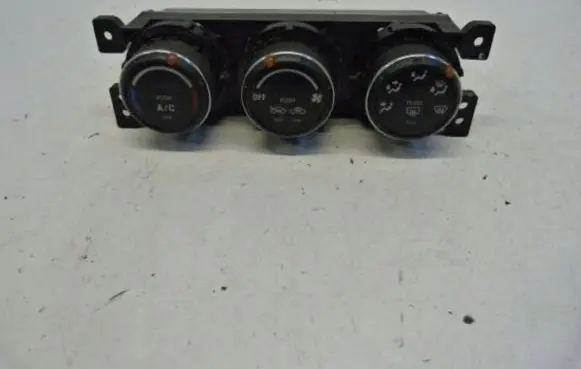 Suzuki Liana Climate control unit 3951059J10