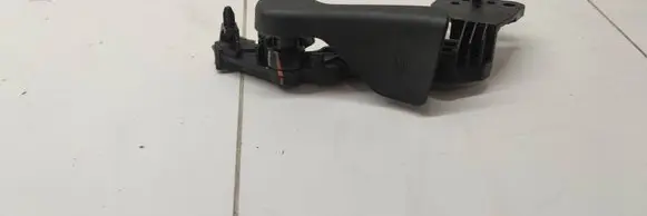 Peugeot 208 II Engine bonnet (hood) release handle 9826001780